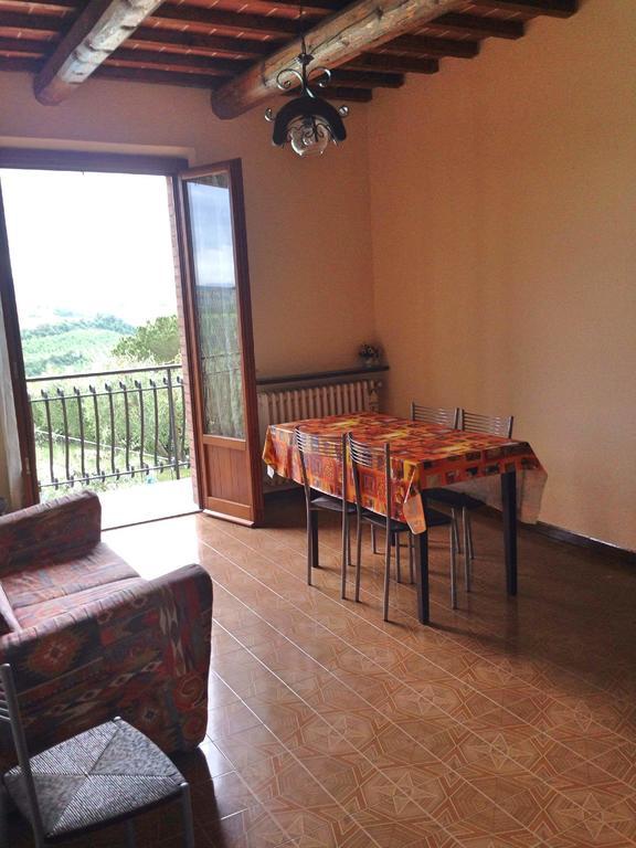 Agriturismo Azienda Agricola La Roccaia サン・ジミニャーノ 部屋 写真