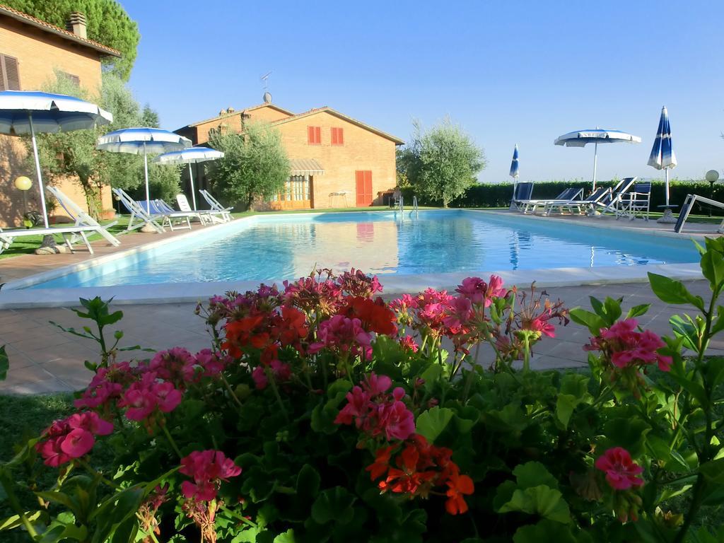 Agriturismo Azienda Agricola La Roccaia サン・ジミニャーノ エクステリア 写真