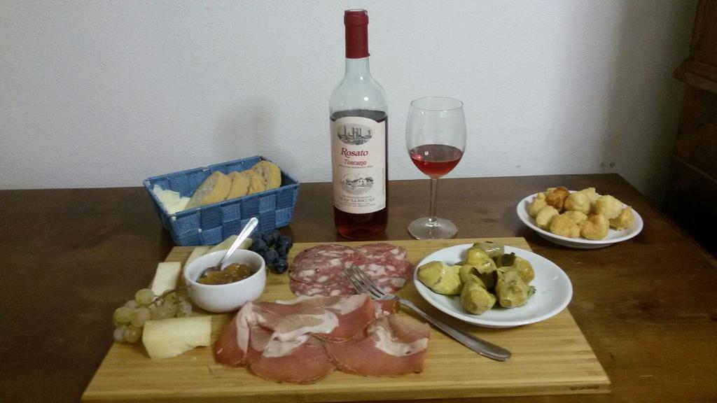 Agriturismo Azienda Agricola La Roccaia サン・ジミニャーノ エクステリア 写真