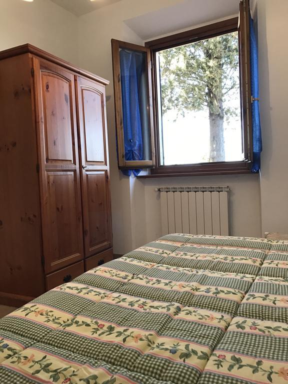 Agriturismo Azienda Agricola La Roccaia サン・ジミニャーノ エクステリア 写真